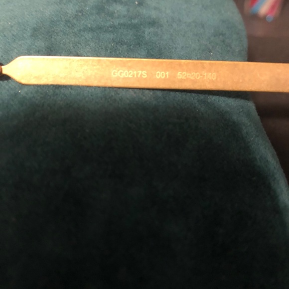 Authentic designer Gucci women’s sunglasses - Picture 6 of 10